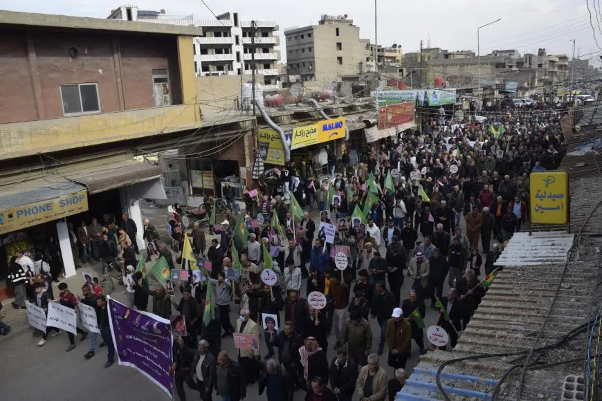 Massive march condemns violence against women in Qamishlo