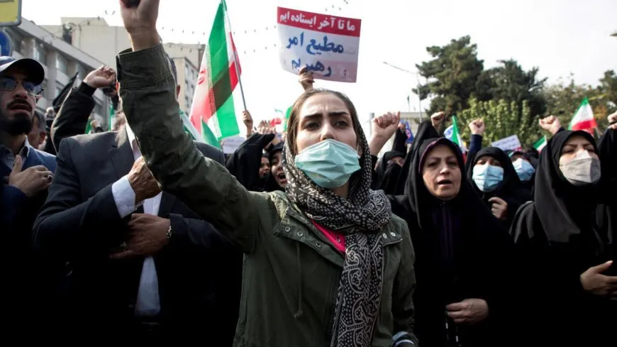 Iranian authorities arrest singer for performing without hijab