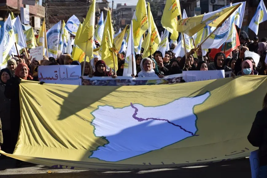 "With solidarity, unity, we will defeat occupation, protect our revolution"