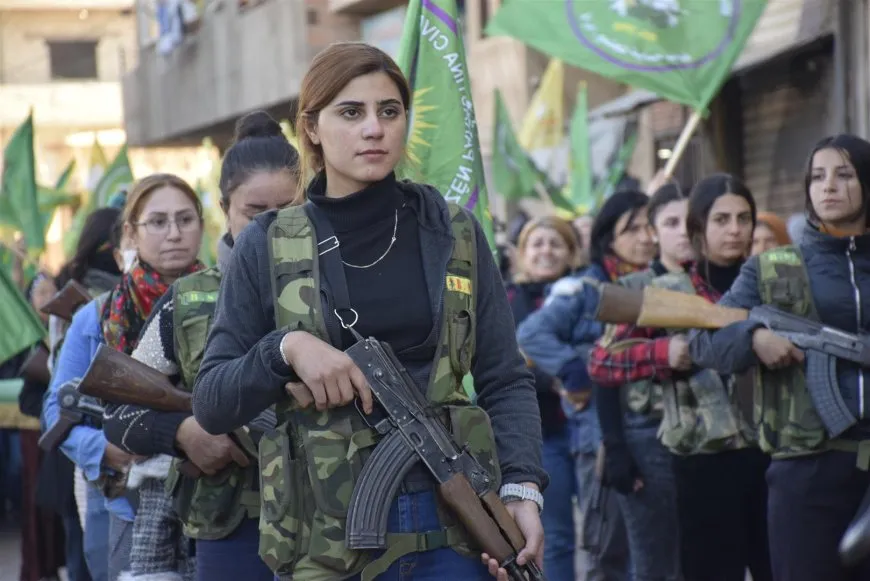 Throats of thousands in Darbasiyah call for unity and resistance