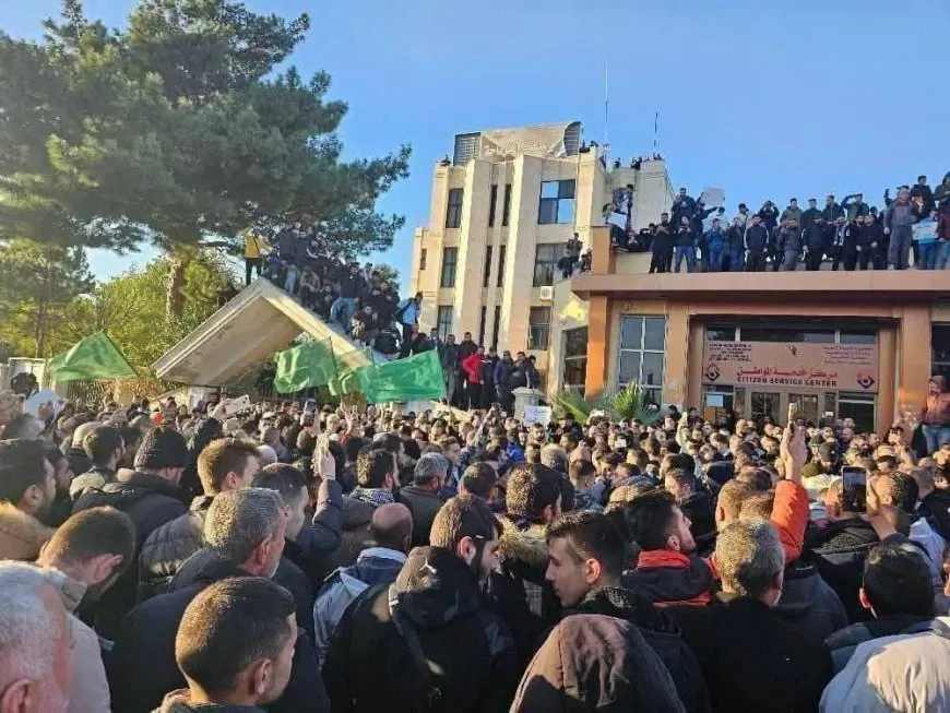 Protests, casualties in many Syrian regions
