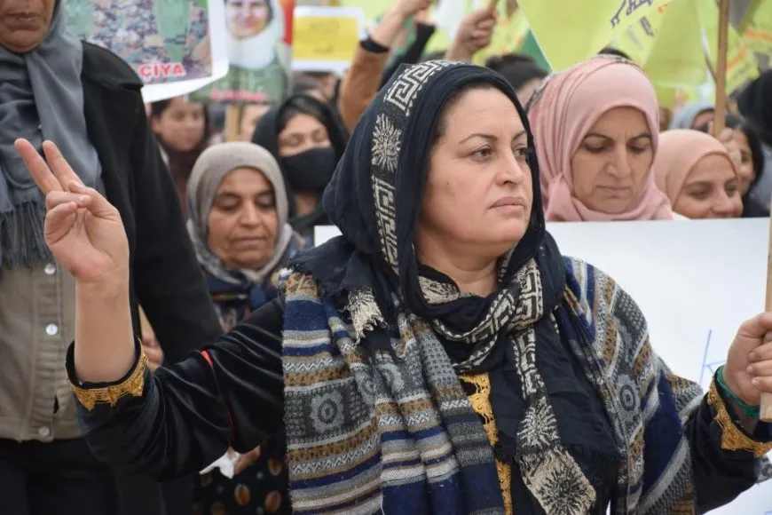 Massive rallies in three cantons in support of SDF