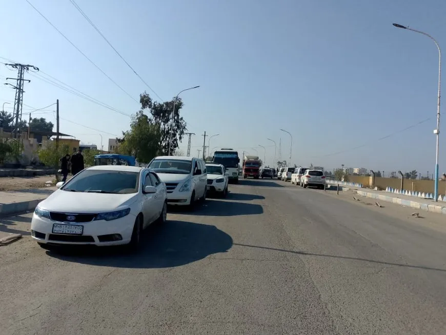 People of Raqqa,Tabqa, and Deir ez-Zor head to Tishrin Dam to join sit-in