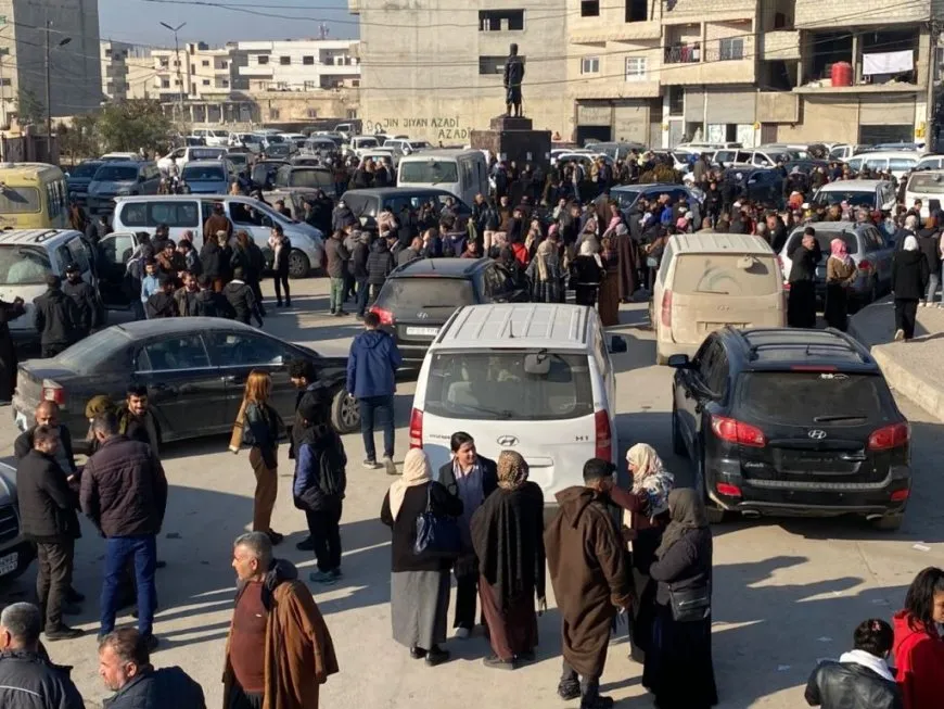 Hundreds from Euphrates Canton head towards Tishrin Dam