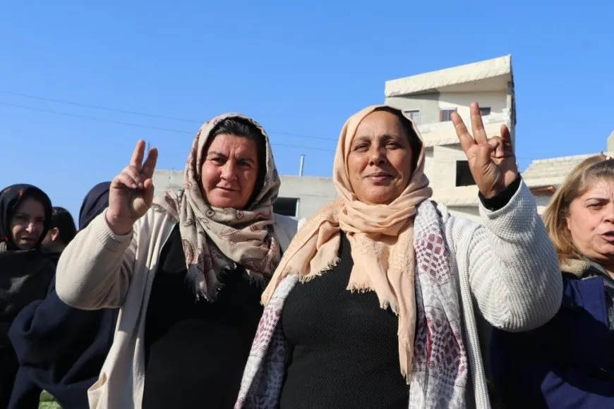 Hundreds from Euphrates Canton head towards Tishrin Dam