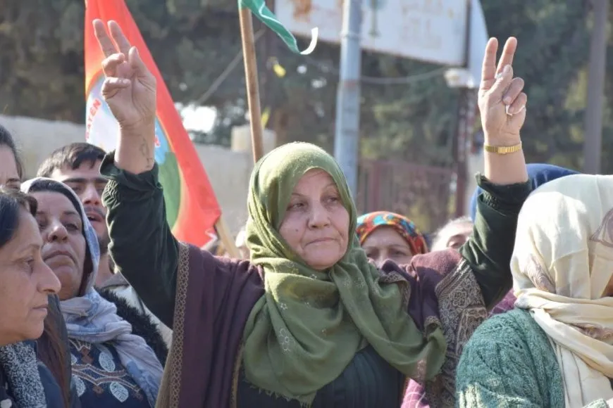 Thousands of Euphrates residents take to streets, denouncing occupation