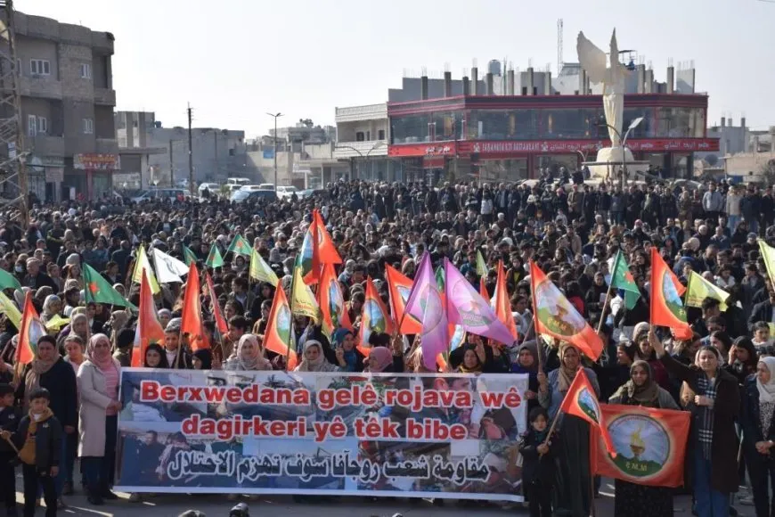 Thousands of Euphrates residents take to streets, denouncing occupation