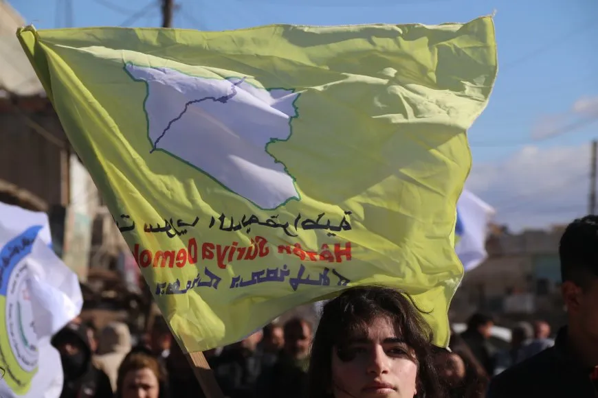 Protest condemns Turkish attacks on sit-in participants at Tishrin Dam