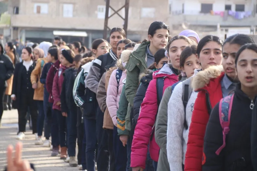  Thousands people: We are all SDF, Long live resistance of Tishreen Dam protesters