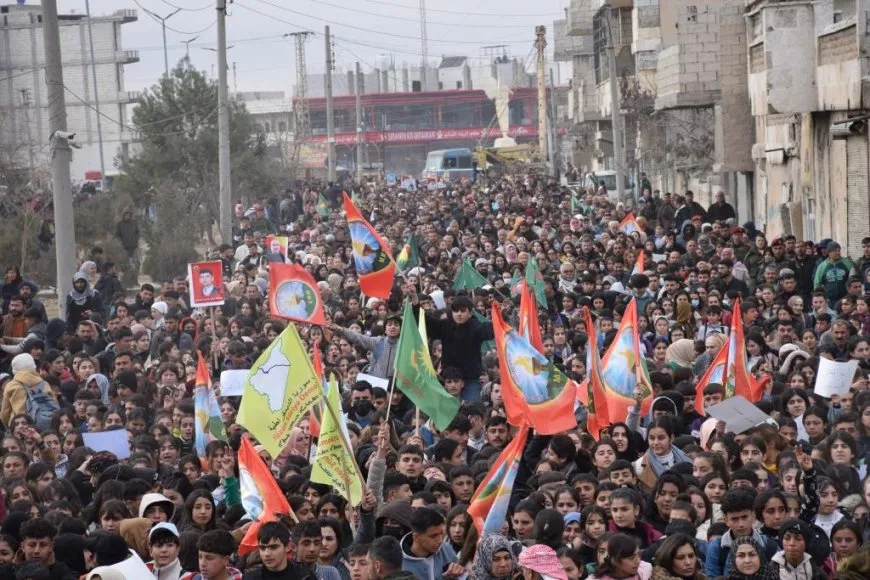  Thousands people: We are all SDF, Long live resistance of Tishreen Dam protesters