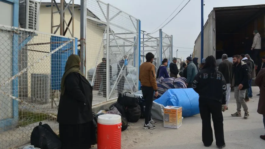 44 Iraqi families leave Roj Camp in NE Syria for their homeland