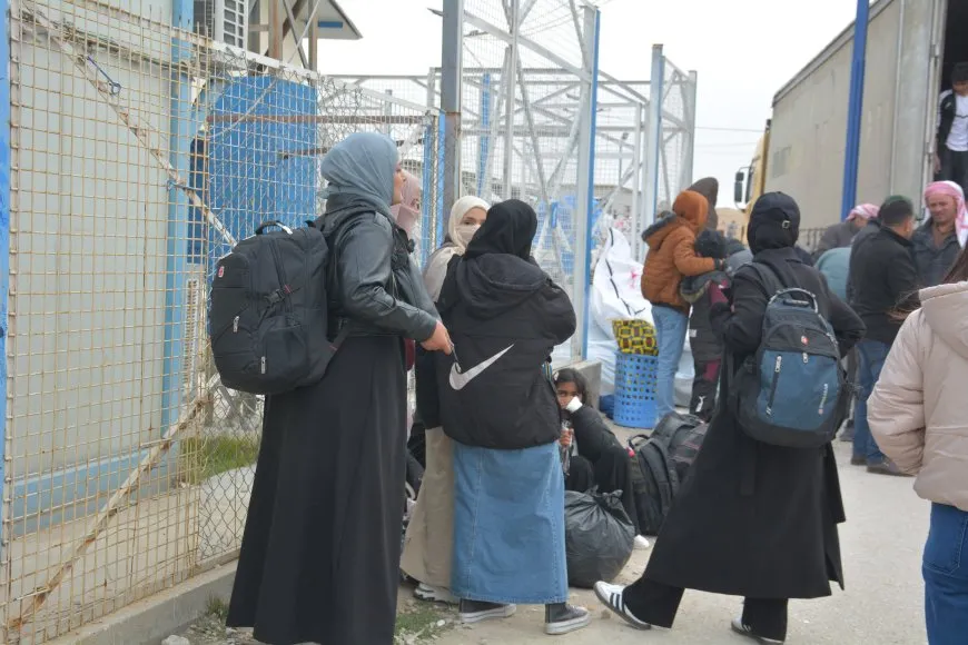 44 Iraqi families leave Roj Camp in NE Syria for their homeland