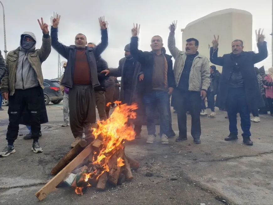 Protest at Tishrin Dam continues for 34th day despite bombing and cold
