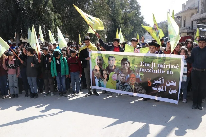 Student demonstration in Aleppo supporting Tishrin Dam resistance