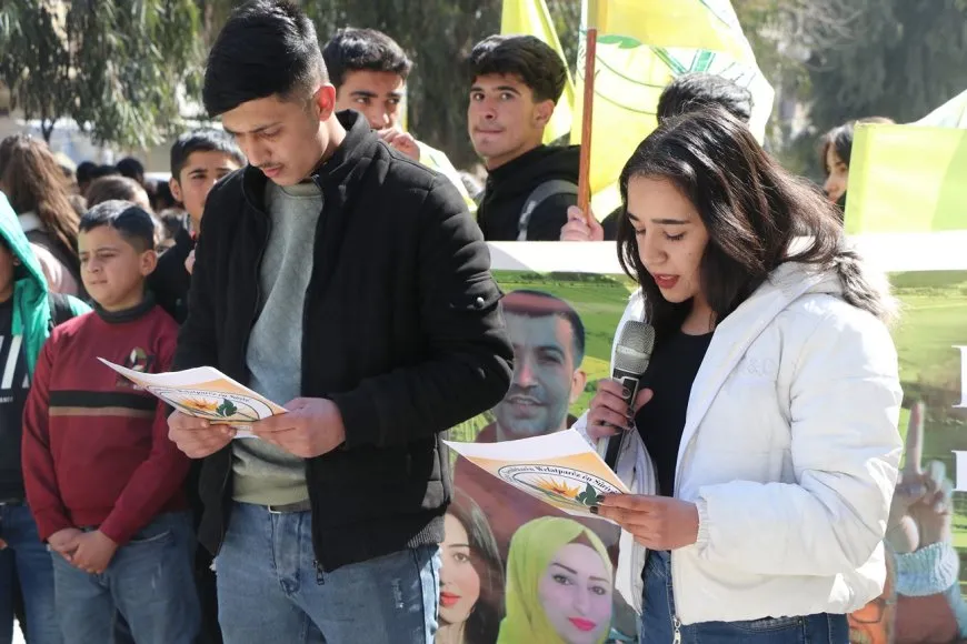 Student demonstration in Aleppo supporting Tishrin Dam resistance