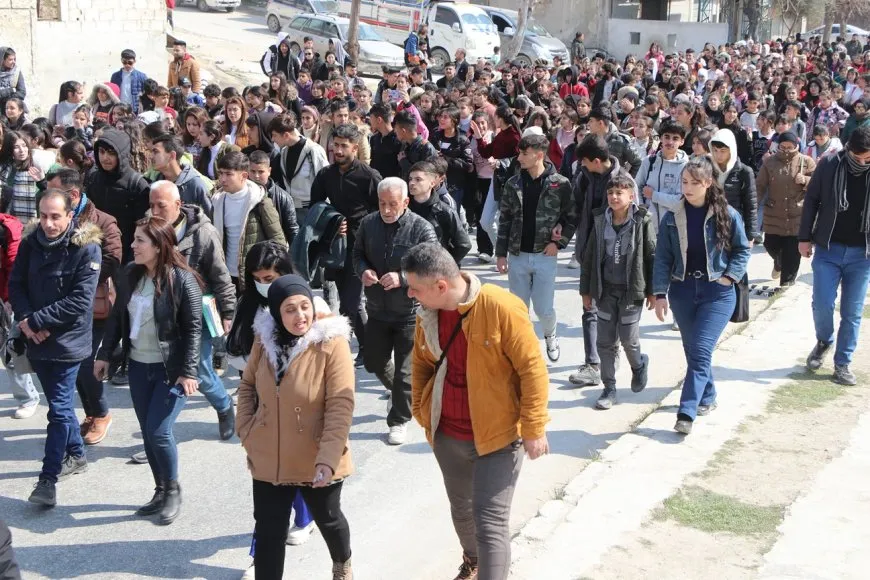 Student demonstration in Aleppo supporting Tishrin Dam resistance