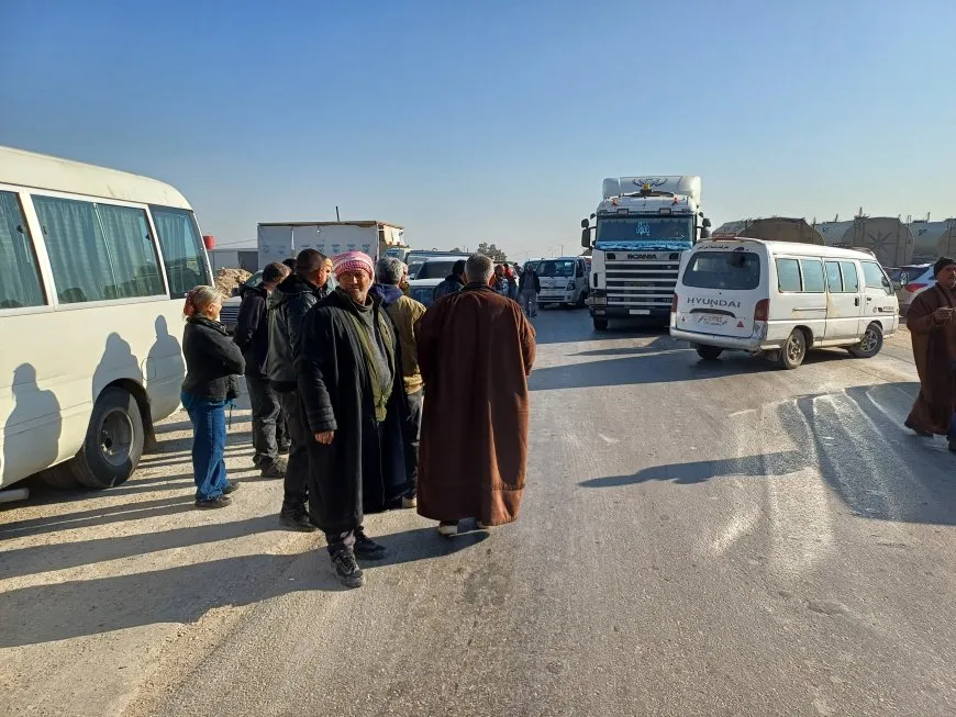 Residents of Jazera Canton head to Tishrin Dam
