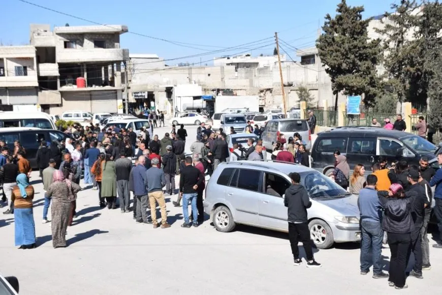 Residents of Euphrates Canton head to Tishrin Dam with high spirits