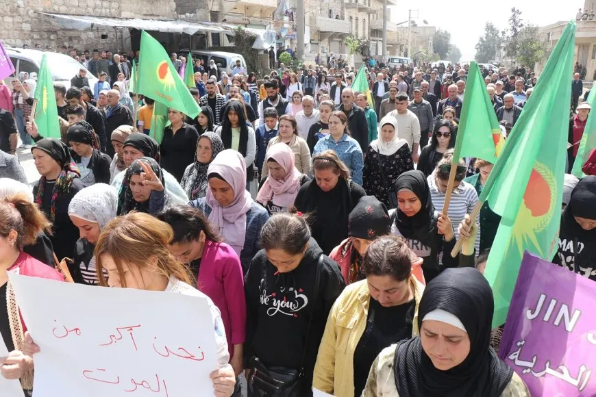 Aleppo women lead protest in support of Syrian coast 