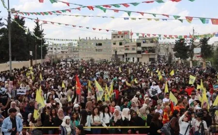 Thousands in Euphrates Canton celebrate birthday of leader Ocalan