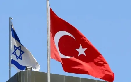 Israeli official warns against Turkish presence near border
