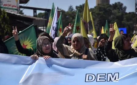 Massive march demands physical freedom of Leader Ocalan