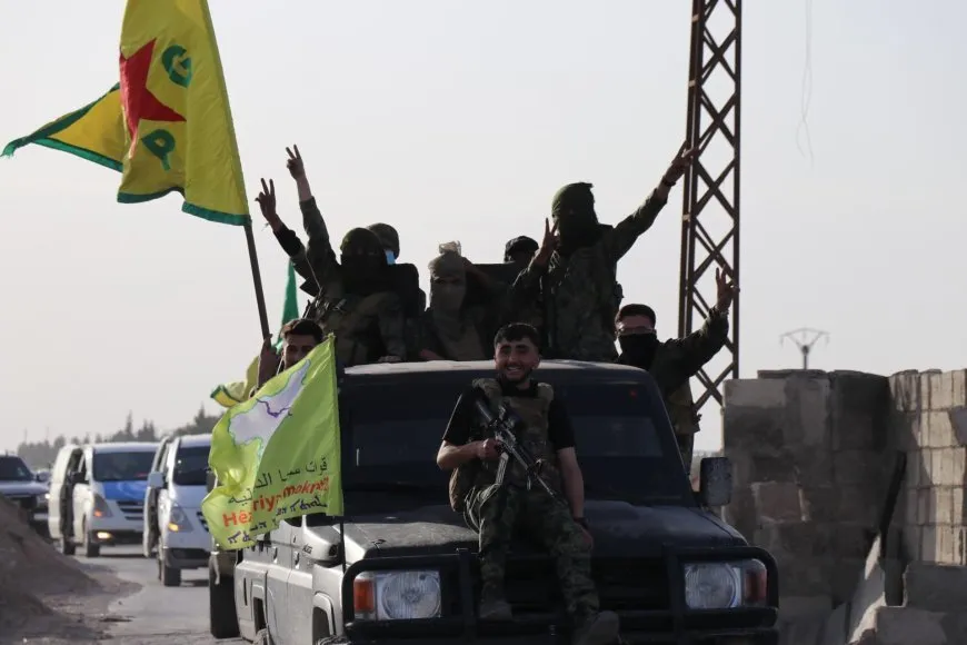 Military forces from Sheikh Maqsoud, Ashrafieh arrive in Tabqa