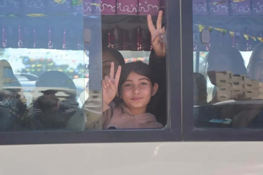 Euphrates residents head to Tishrin Dam to join protests