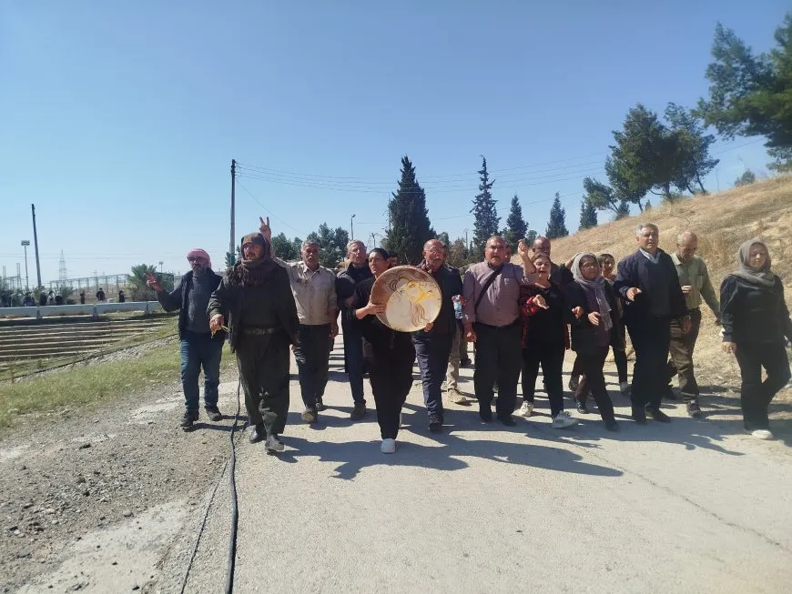 Protests by residents of NE Syria continue to protect Tishreen Dam from occupation's attacks