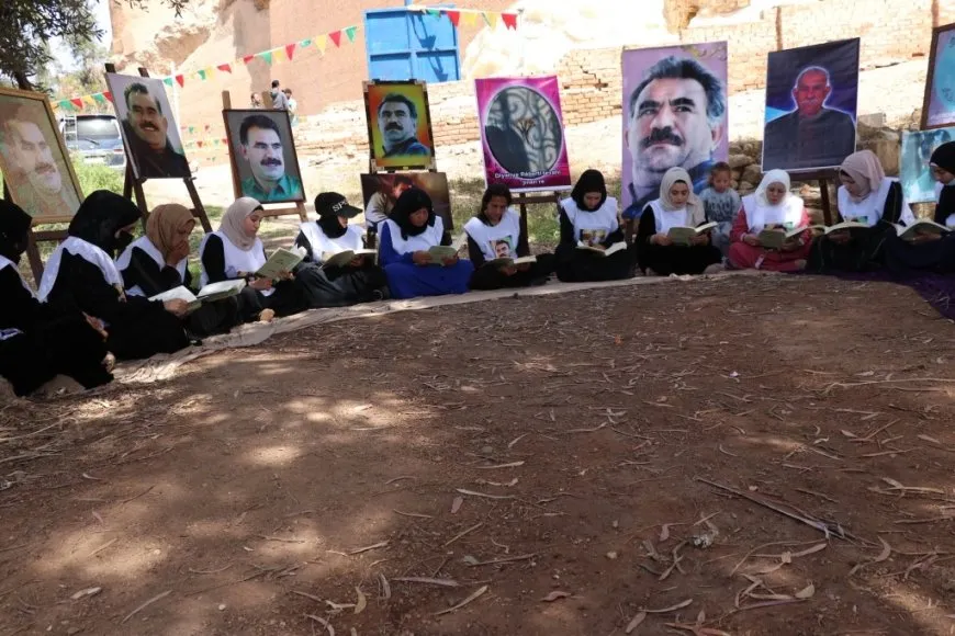 Group reading session of the leader Abdullah Ocalan's defense statements in Tabqa