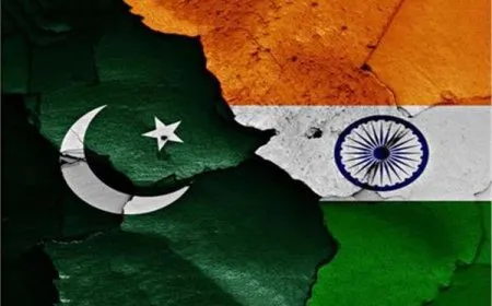 New escalation in Kashmir: Are India, Pakistan on brink of war?
