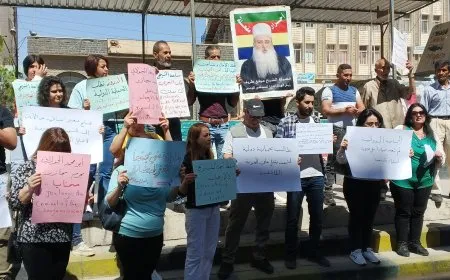 Sweida protesters call for humanitarian corridor, decry civilian massacres