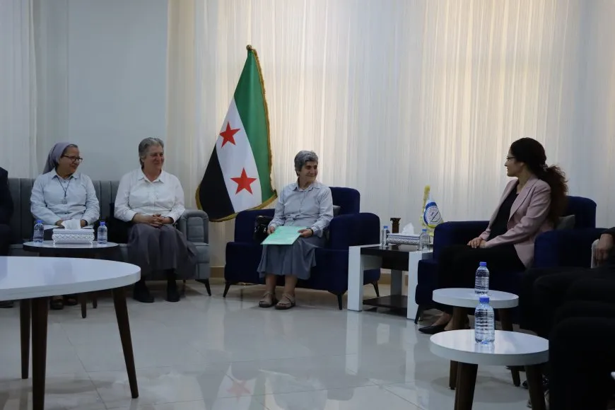 Vatican delegation visits North, East Syria