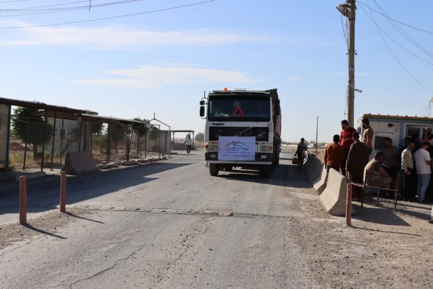 Humanitarian convoy heads from Tabqa to coastal areas