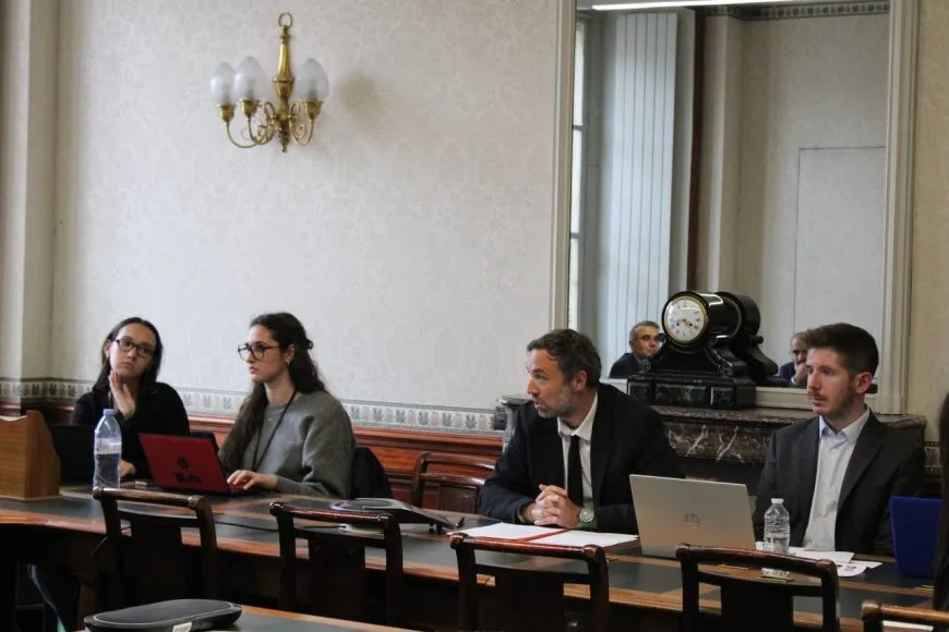 Meeting between DAA, French parliamentarians to discuss supporting dialogue in Syria