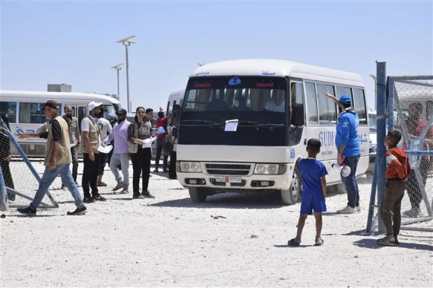  New group of Al-Arisha Camp IDPs departs for Deir ez-Zor