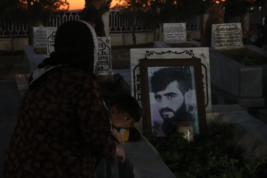 People of NE Syria pay tribute to martyrs on Eve of Eid al-Adha