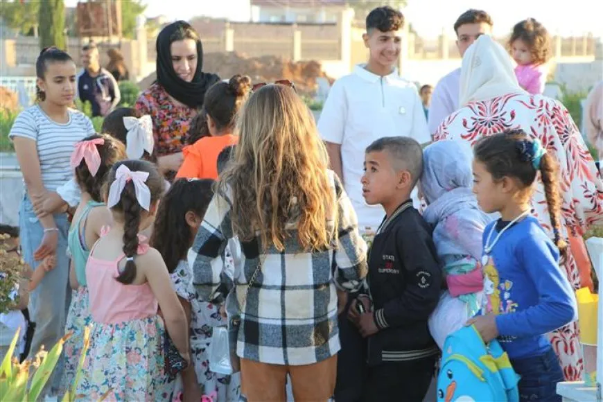 Eid begins with visits to shrines of martyrs in North and East Syria