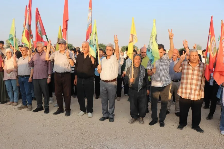 Eid begins with visits to shrines of martyrs in North and East Syria