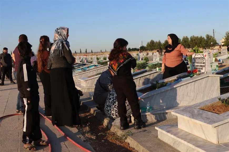 Eid begins with visits to shrines of martyrs in North and East Syria