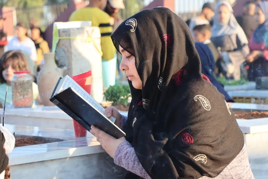Eid begins with visits to shrines of martyrs in North and East Syria