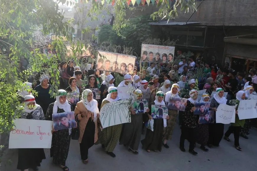 Displaced Afrin Women call for end to occupation, safe return