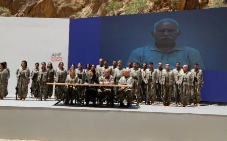 Guerrilla group concludes disarmament ceremony; delegations begin departure