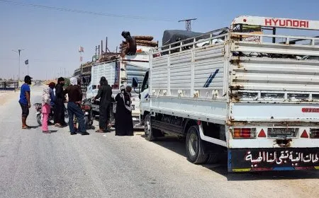 284 displaced persons leave Al-Areesha camp on 12th flight to Deir ez-Zor