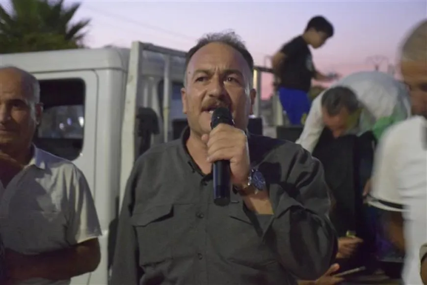 Crowds cheer leader Ocalan’s historic video message