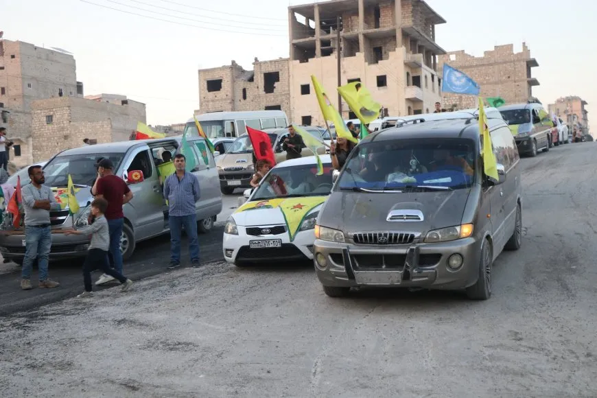 Crowds cheer leader Ocalan’s historic video message