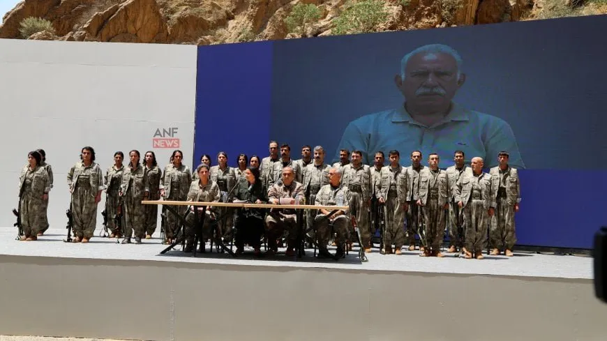 Guerrilla group concludes disarmament ceremony; delegations begin departure