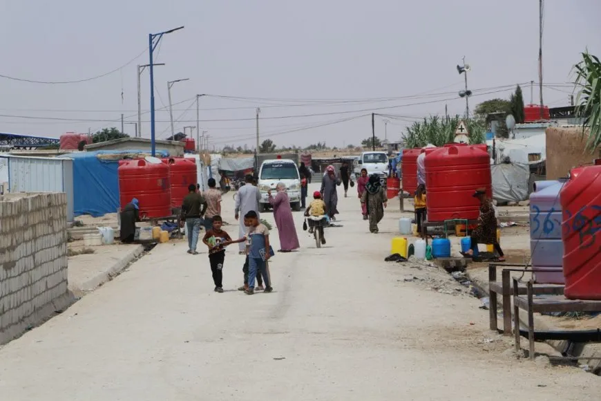 Children of Washokani Camp suffer under displacement, July's heat