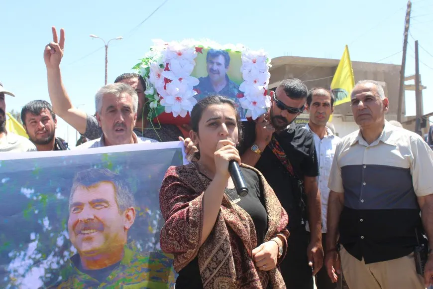 Funeral procession of martyr leader Nuradin Sofi heads from Tirbespiye to Qamishlo