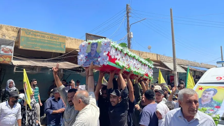 Funeral procession of martyr leader Nuradin Sofi heads from Tirbespiye to Qamishlo
